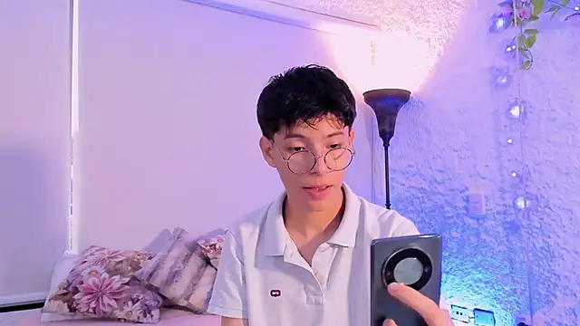 alexandersawyer online show from March 6, 11:58 am