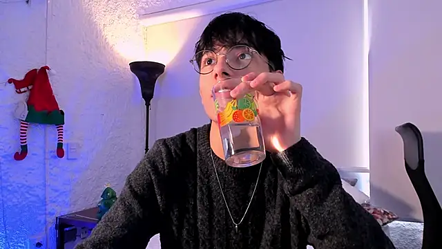 alexandersawyer online show from December 14, 12:12 pm