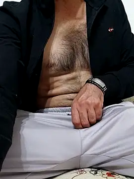 Rdm b online show from November 18, 7:50 pm