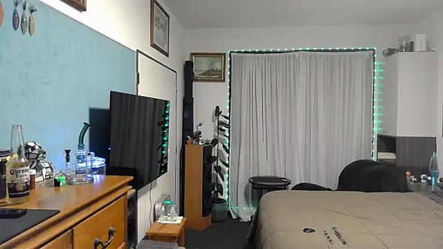 ChunkyMonkey007 online show from December 24, 9:06 am