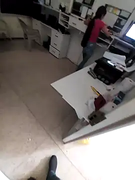 Hlanduro online show from February 15, 9:28 pm