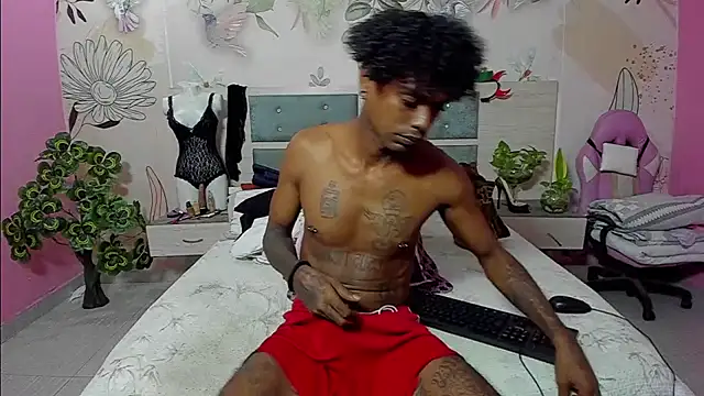 bigblackhotx1 online show from January 9, 1:38 pm