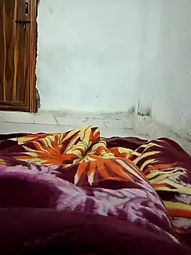 pintuS40 online show from December 26, 7:16 pm