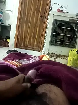 pintuS40 online show from January 2, 10:33 pm