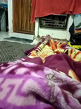 pintuS40 online show from January 8, 11:19 pm