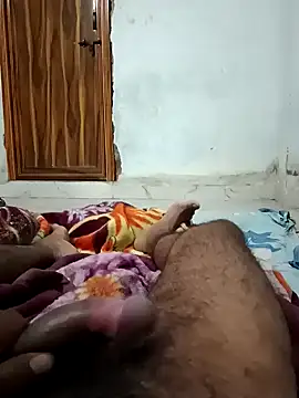 pintuS40 online show from January 1, 12:21 am