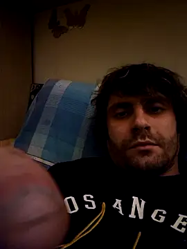 Makikoo online show from February 11, 8:14 pm