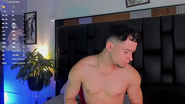 JadeSmiith  online show from November 29, 11:07 pm