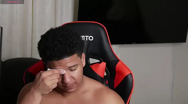 May Dylan1 online show from December 28, 8:58 pm