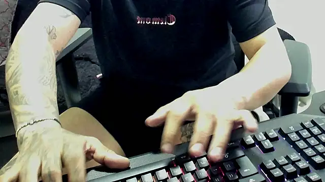 Snapshot of stebankechima chatting on September 11, 10:42 pm stebankechima online show from September 11, 10:42 pm