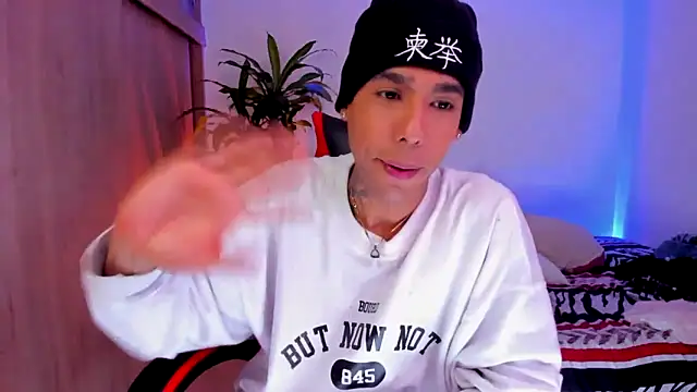 aldrinwhite online show from April 14, 10:20 pm