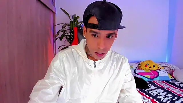 aldrinwhite online show from March 30, 7:15 pm