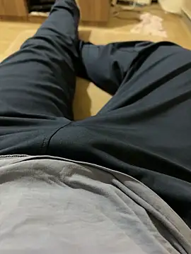 reelciii21 online show from December 3, 5:30 pm