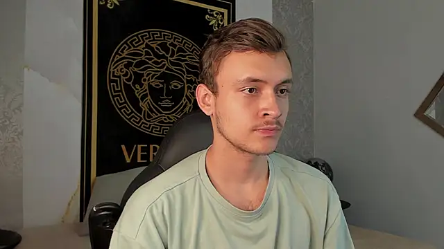 Desmon Clark online show from January 17, 9:43 pm