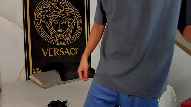 Desmon Clark online show from February 27, 7:26 pm