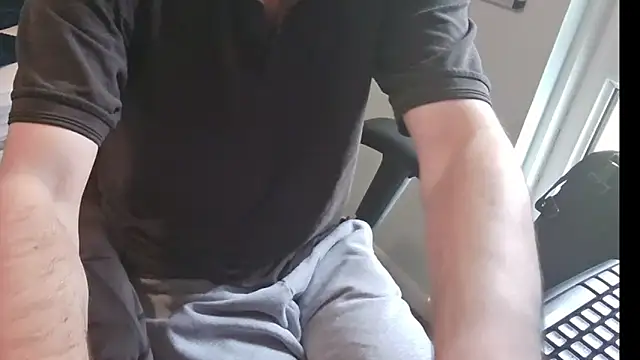 an4y8ot online show from February 23, 9:33 am