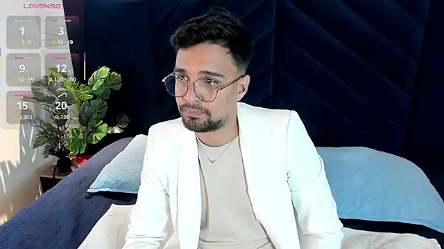 Edward max online show from April 18, 3:41 am