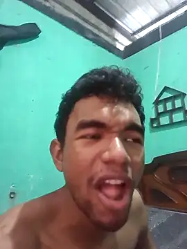 Reynold2608 online show from April 11, 4:32 pm