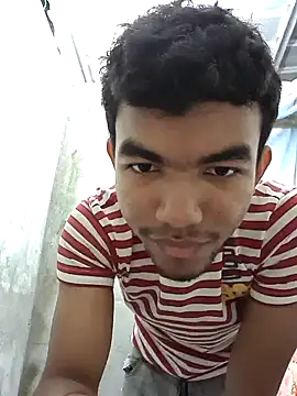 Snapshot of Reynold2608 chatting on December 26, 4:14 pm Reynold2608 online show from December 26, 4:14 pm