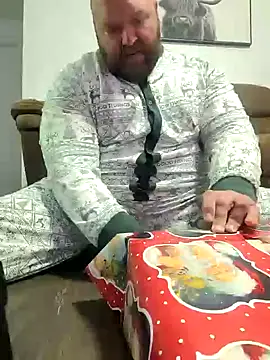 Strong Bear89 online show from December 24, 4:11 am