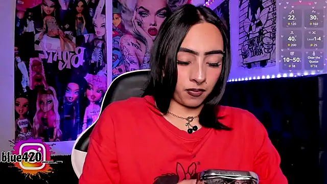 Skyler  blue4 online show from February 16, 2:42 am