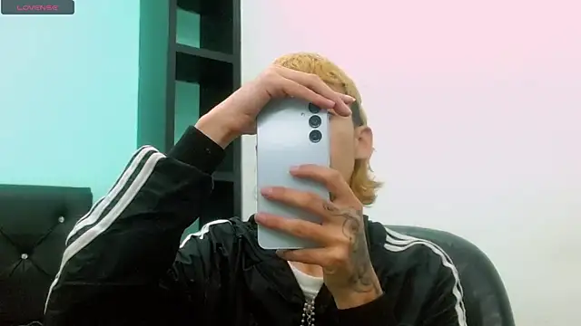 ttimy x boy online show from March 19, 9:29 pm