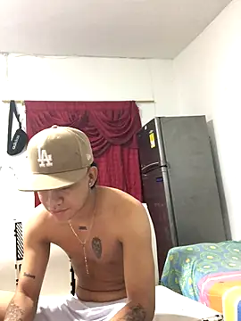 logannth online show from December 15, 9:06 am