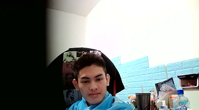 Snapshot of thisisbook_223 chatting on February 22, 1:01 pm thisisbook 223 online show from February 22, 1:01 pm