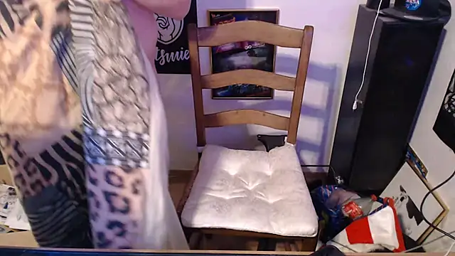 Snapshot of tipico0799 chatting on February 9, 7:27 am tipico0799 online show from February 9, 7:27 am