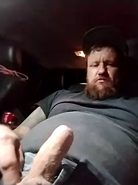 hornygiltz92 online show from February 18, 5:27 am