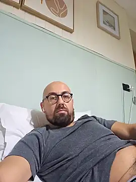 darione 90 online show from December 4, 12:30 am