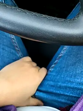 cricrimsBarcelona online show from February 27, 7:12 am