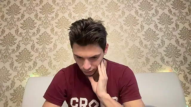 denlover1 online show from December 29, 12:01 pm