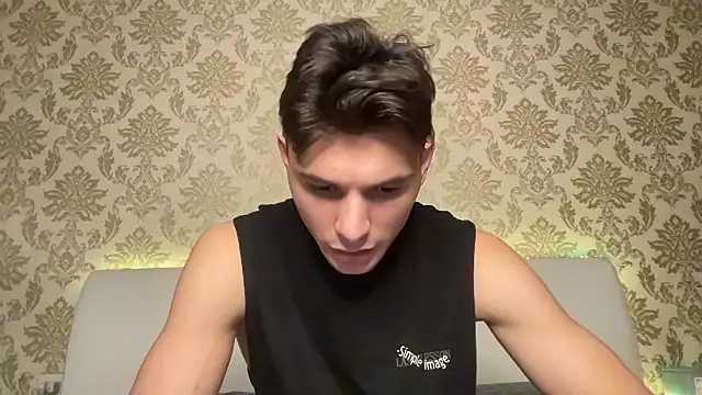 denlover1 online show from February 21, 3:32 pm