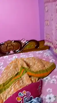 Snapshot of riyajfuckboy chatting on February 4, 2:10 pm riyajfuckboy online show from February 4, 2:10 pm