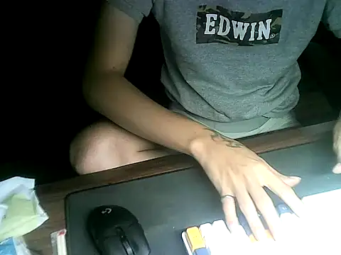 Ryan67533 online show from November 15, 12:01 am