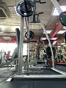 luv2masterb8247 online show from December 29, 2:06 am