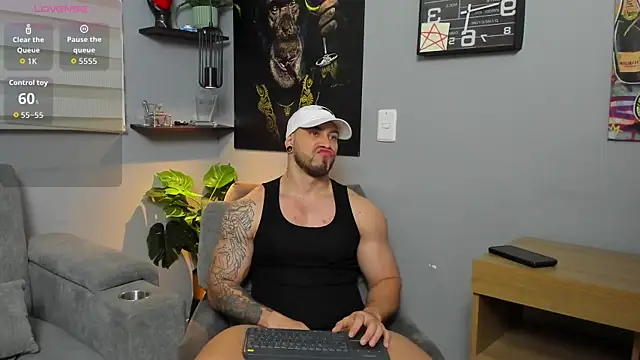 Giorgio-Leone online show from November 2, 9:41 pm