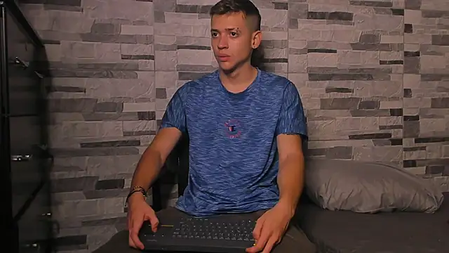 Dimitri higth420 online show from January 12, 2:32 pm