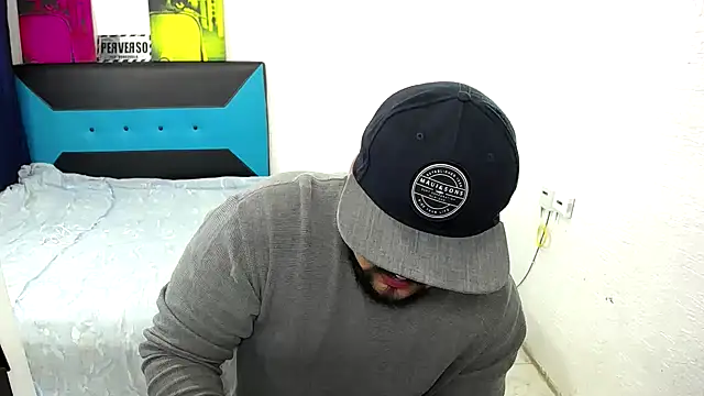 pitbullveryhot online show from October 3, 2:16 am