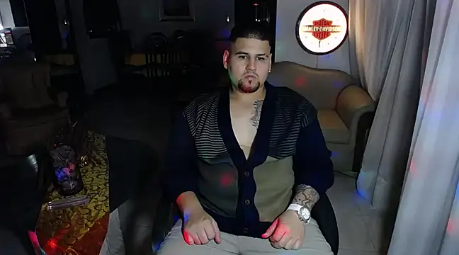 pitbullveryhot online show from March 5, 4:13 am