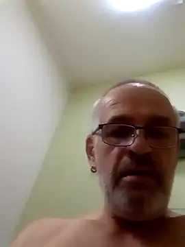 geilerschwanz64 online show from December 24, 1:38 am