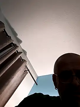 geilerschwanz64 online show from March 3, 8:45 am