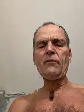 TowaFreespirit online show from September 29, 5:28 am