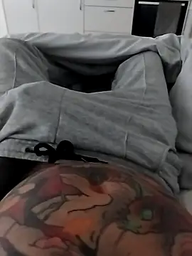 tattooedtwc online show from April 4, 6:32 am