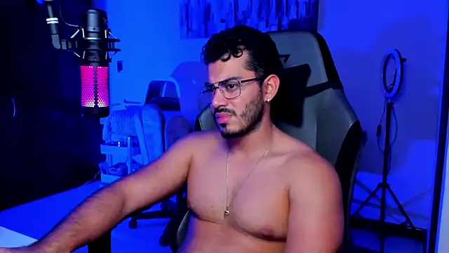 BrunoD31 online show from November 9, 5:22 am