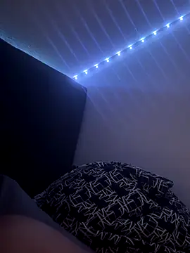 Snapshot of HornyTeenBoy62 chatting on November 2, 3:11 am HornyTeenBoy62 online show from November 2, 3:11 am