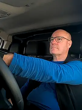 bogland33 online show from April 9, 4:35 pm