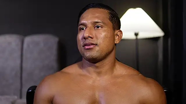 CallumMuscle online show from December 3, 3:56 am