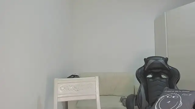 enzo sloran online show from February 5, 7:32 pm